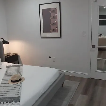 Walk To Everything From The Lofts Suite 205